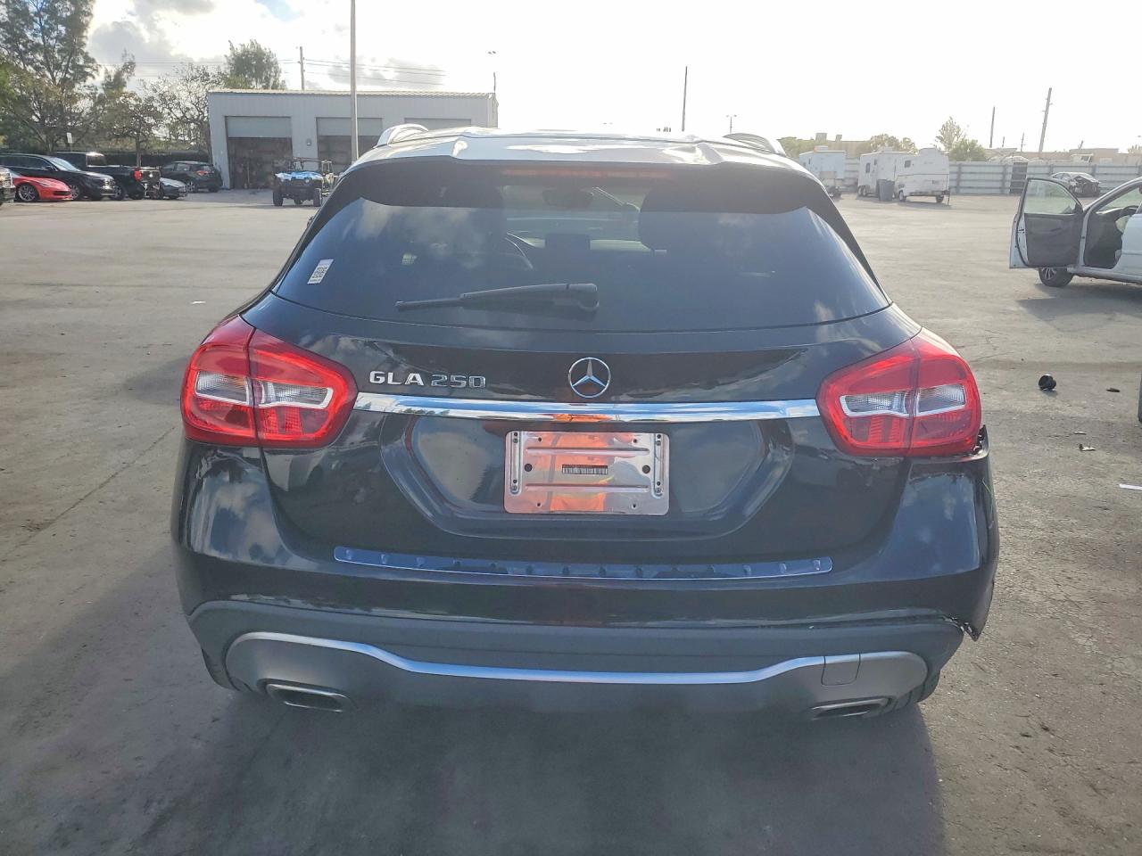 Mercedes-Benz GLA 250