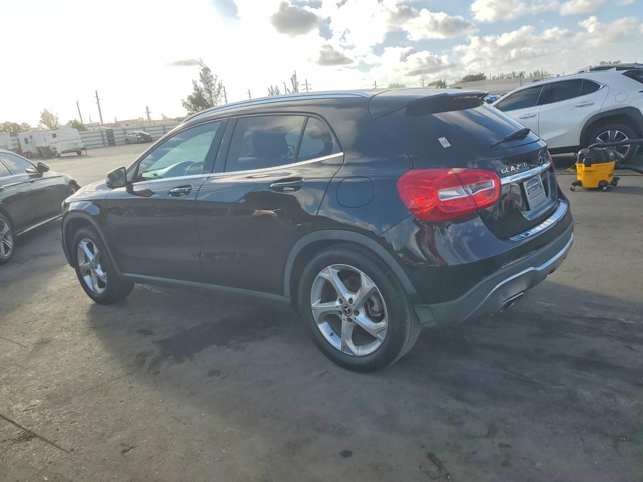 Mercedes-Benz GLA 250