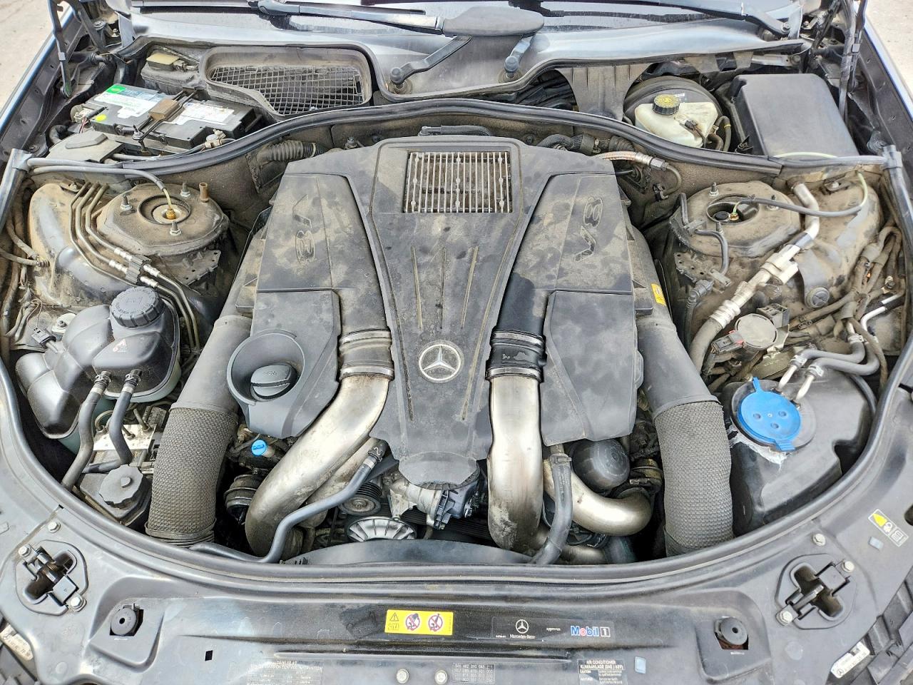 Mercedes-Benz S-Class 550