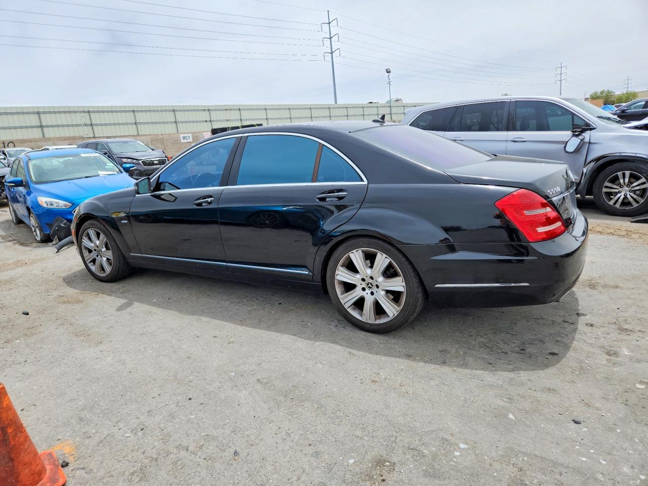 Mercedes-Benz S-Class 550