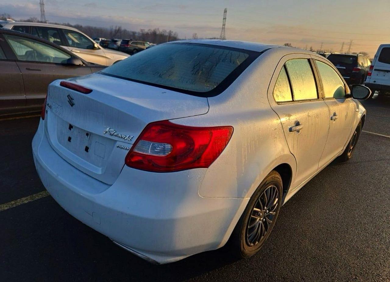 Suzuki Kizashi S