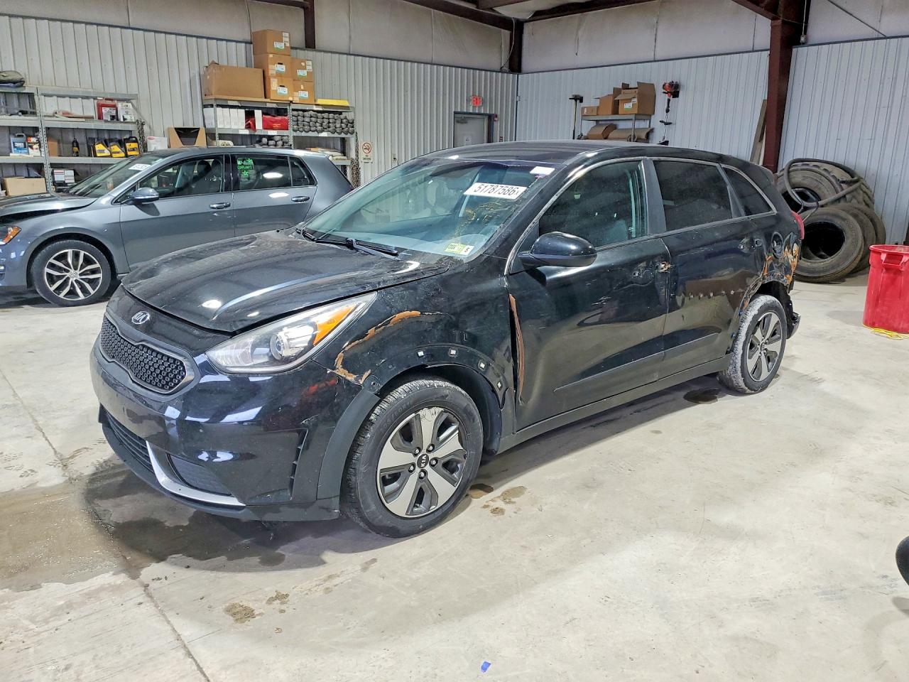 Salvage Kia Niro Image