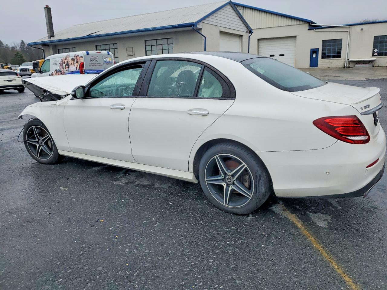 Mercedes-Benz E-Class 300 4matic