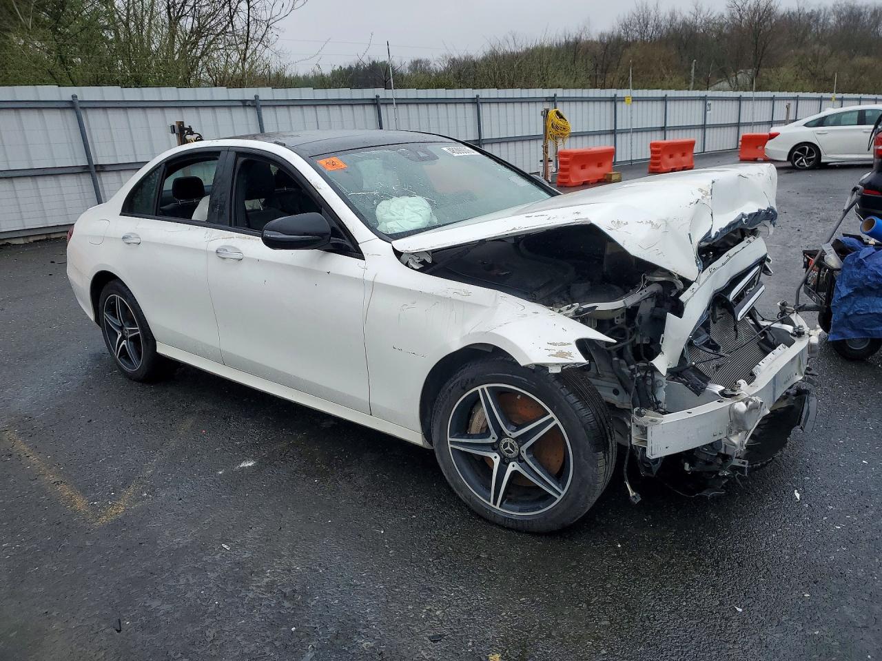 Mercedes-Benz E-Class 300 4matic
