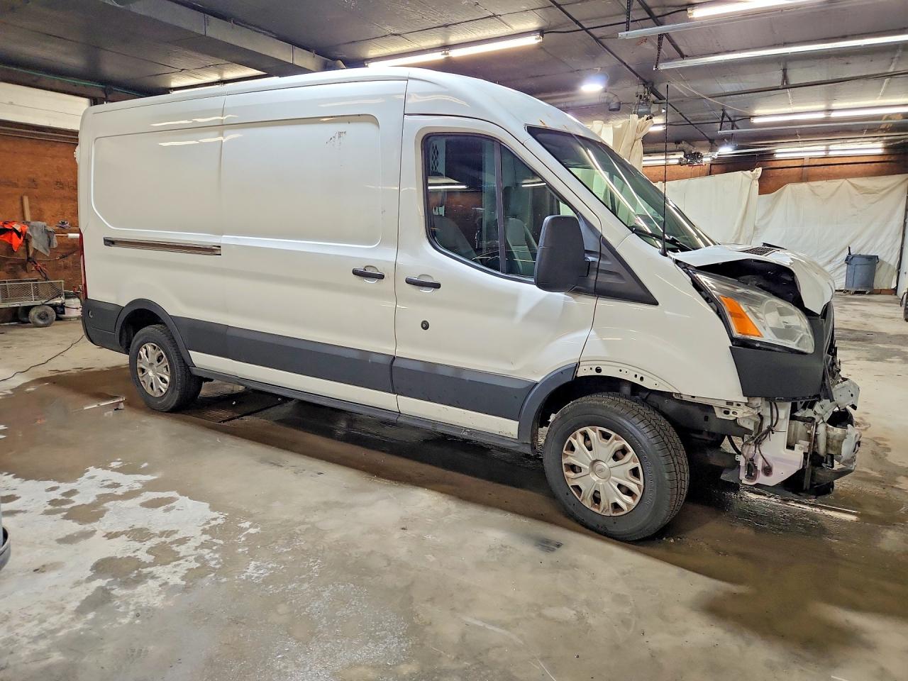 Ford Transit T-250