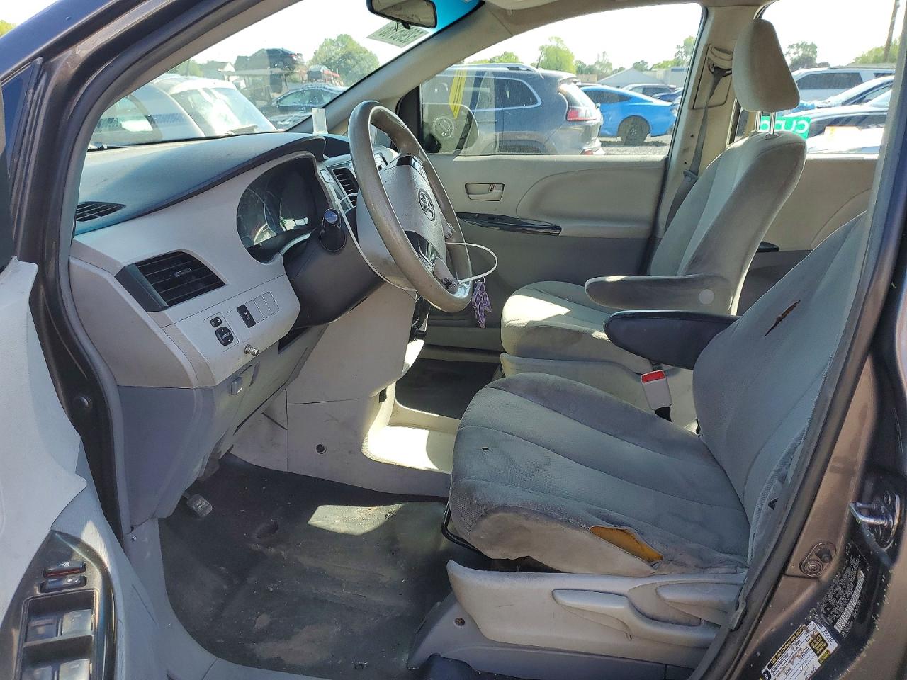 Toyota Sienna L 7-passenger