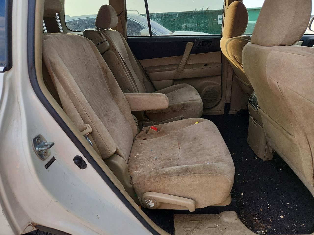 Toyota Highlander Base
