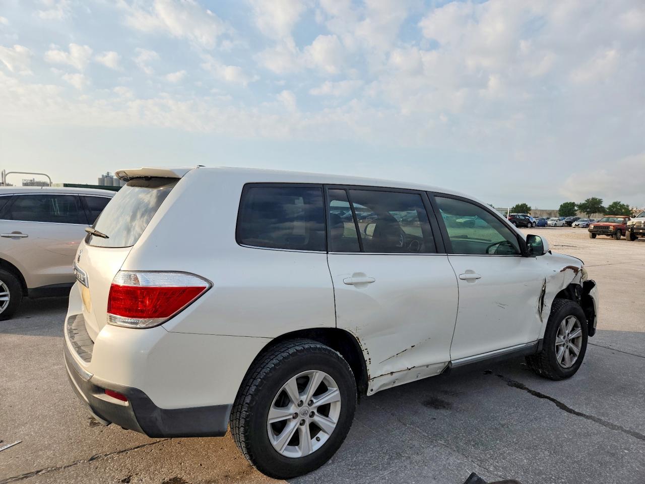Toyota Highlander Base