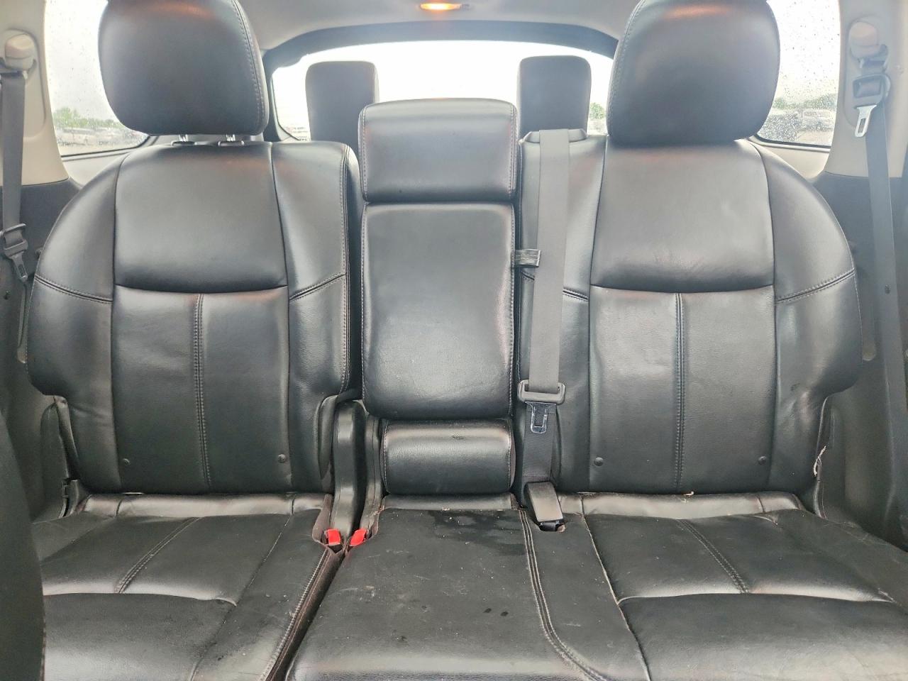 Nissan Pathfinder S