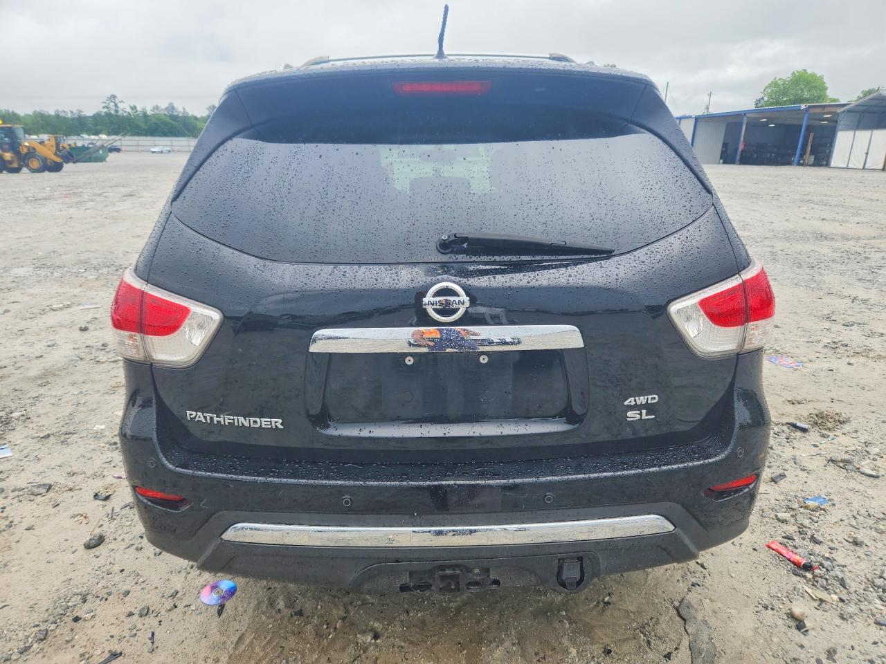 Nissan Pathfinder S