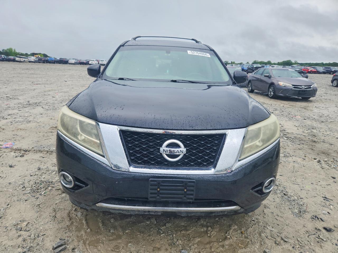 Nissan Pathfinder S