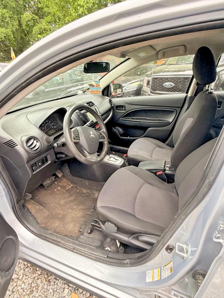 Mitsubishi Mirage Es