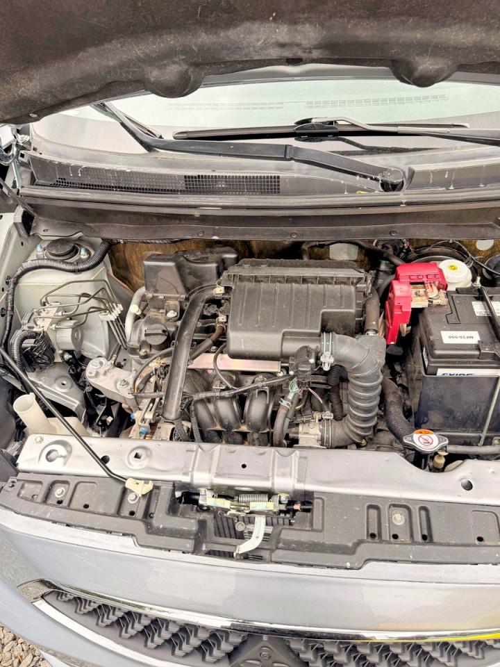 Mitsubishi Mirage Es