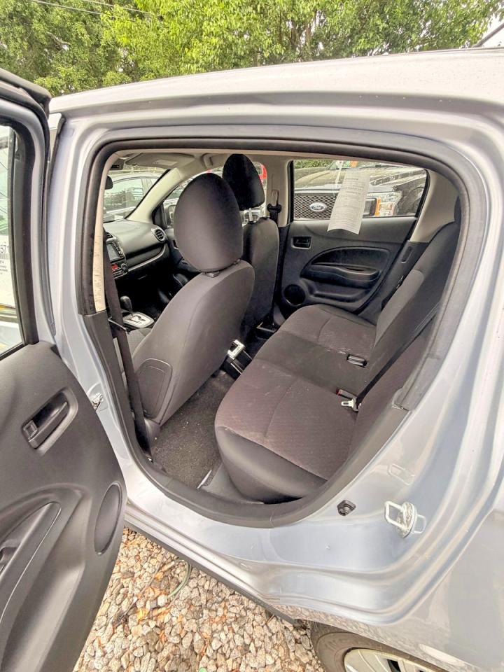 Mitsubishi Mirage Es