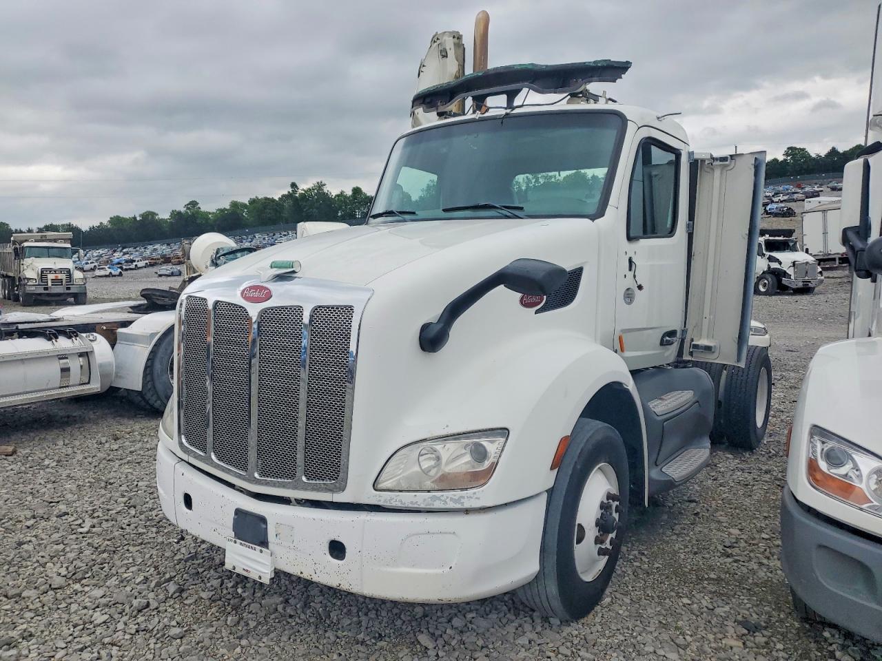 Peterbilt 579