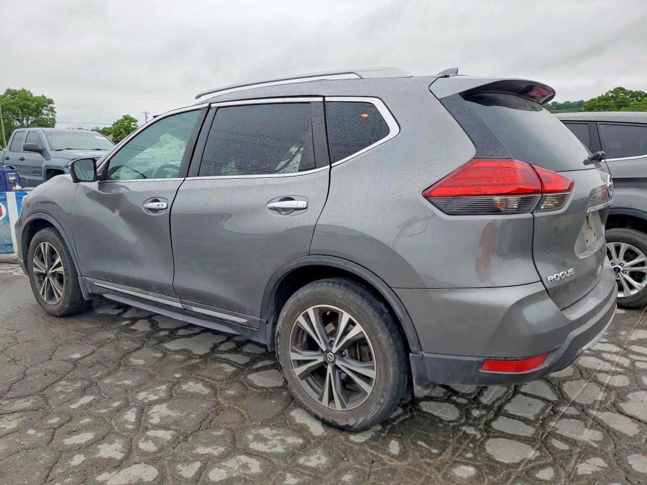 Nissan Rogue S