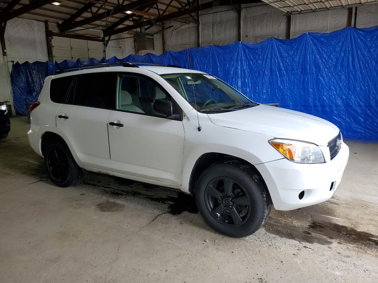 Toyota RAV4 Base