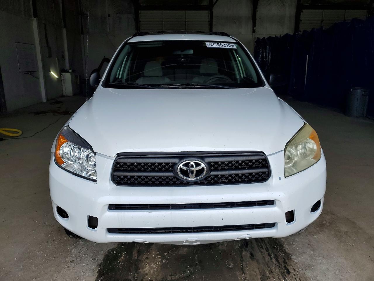 Toyota RAV4 Base
