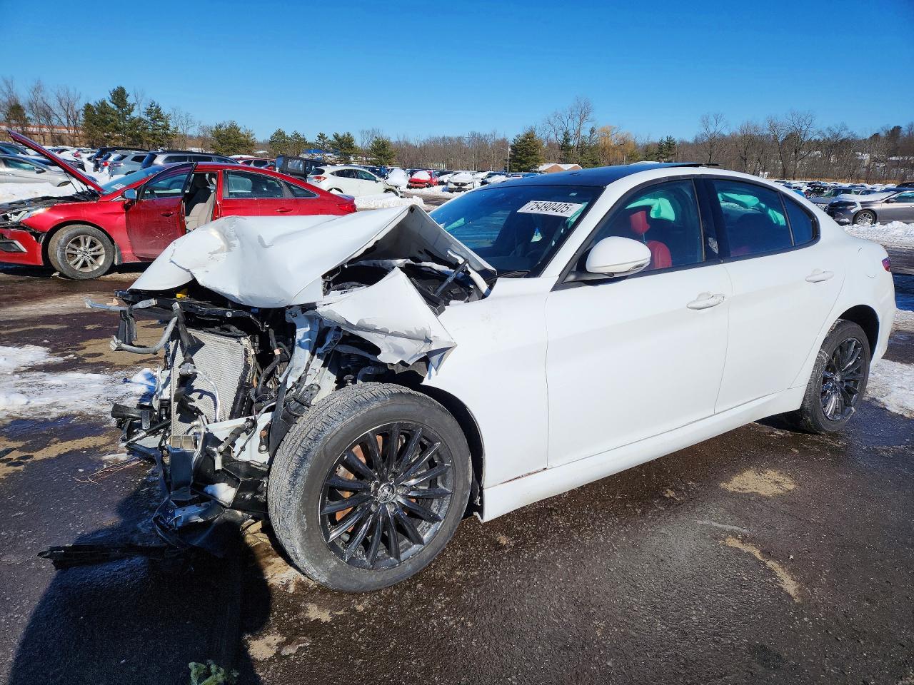 Salvage Alfa Romeo Giulia Image
