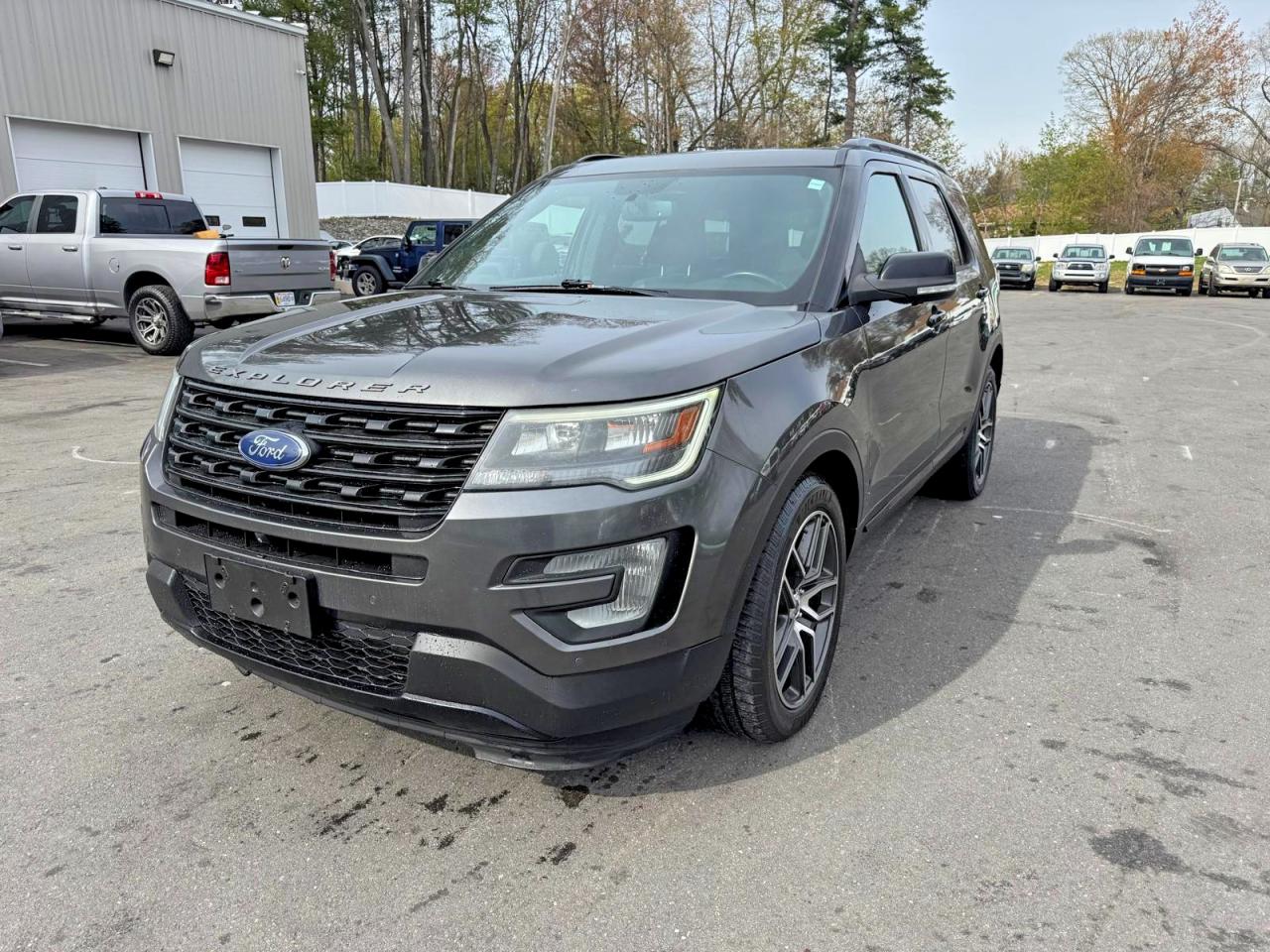 Salvage Ford Explorer Image