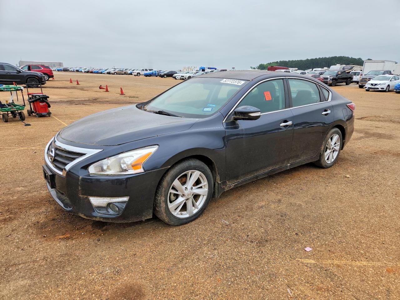 Salvage Nissan Altima Image