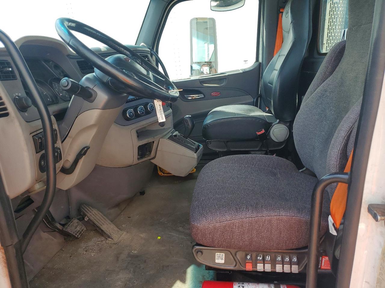 Peterbilt 579
