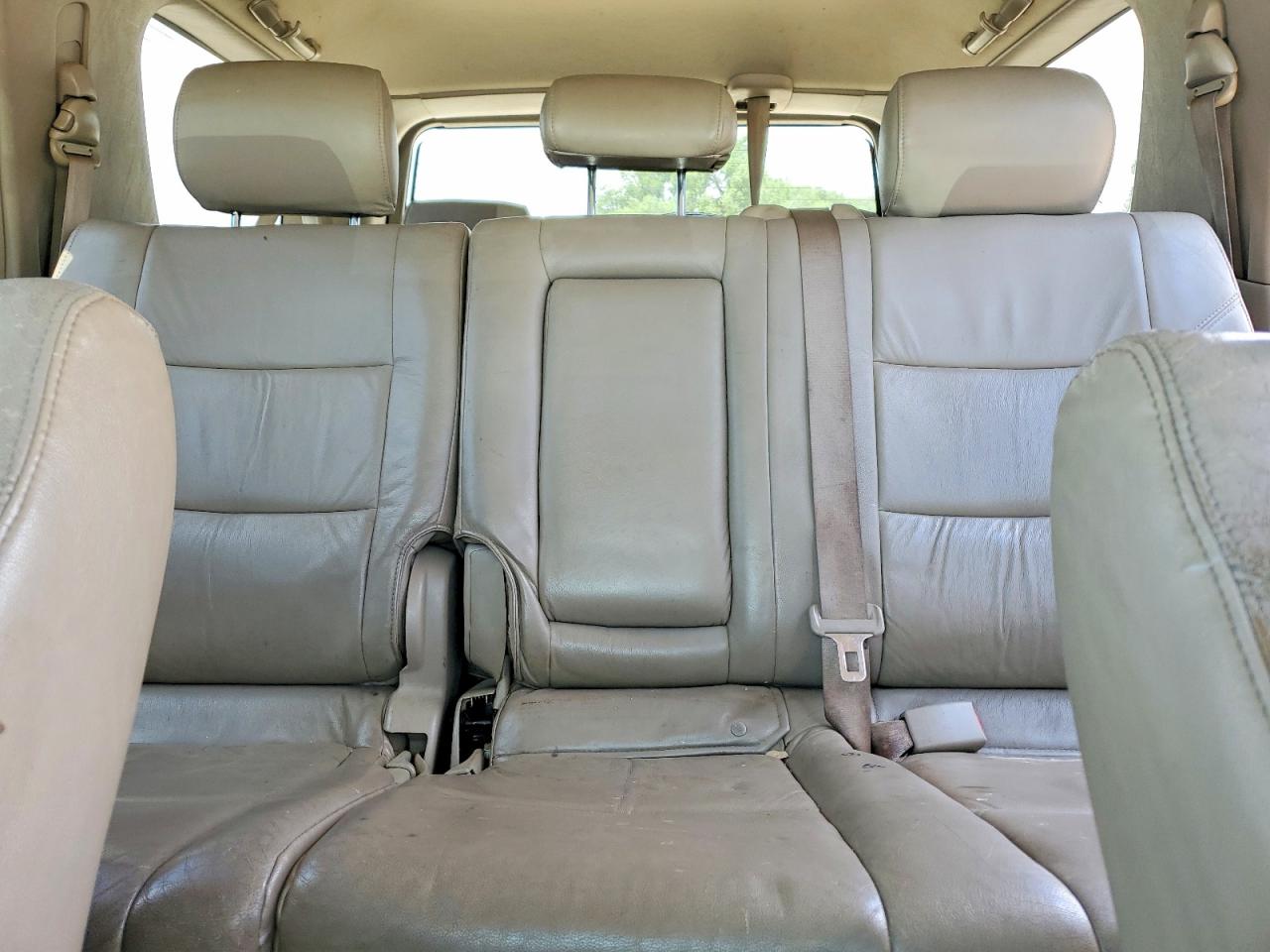 Toyota Sequoia Sr5