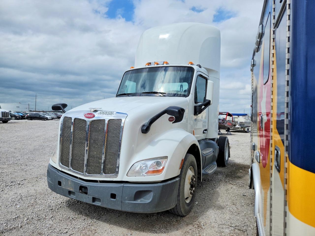 Peterbilt 579