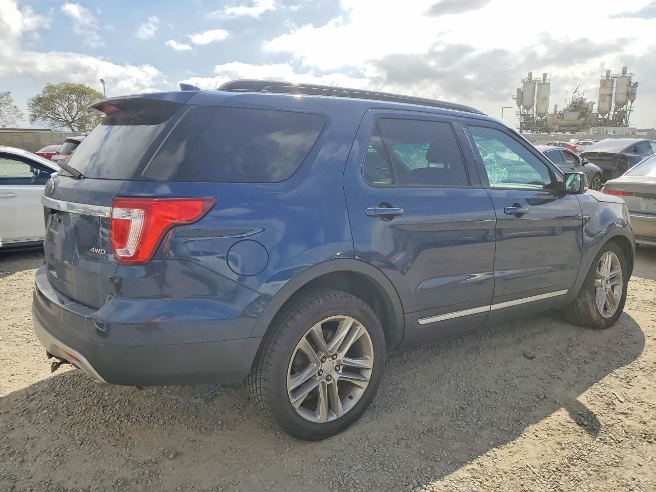 Ford Explorer Xlt