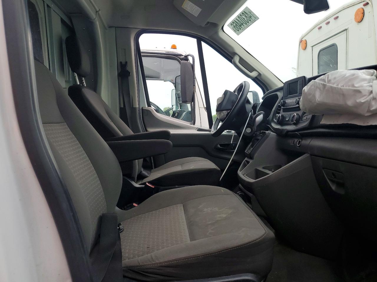 Ford Transit T-350