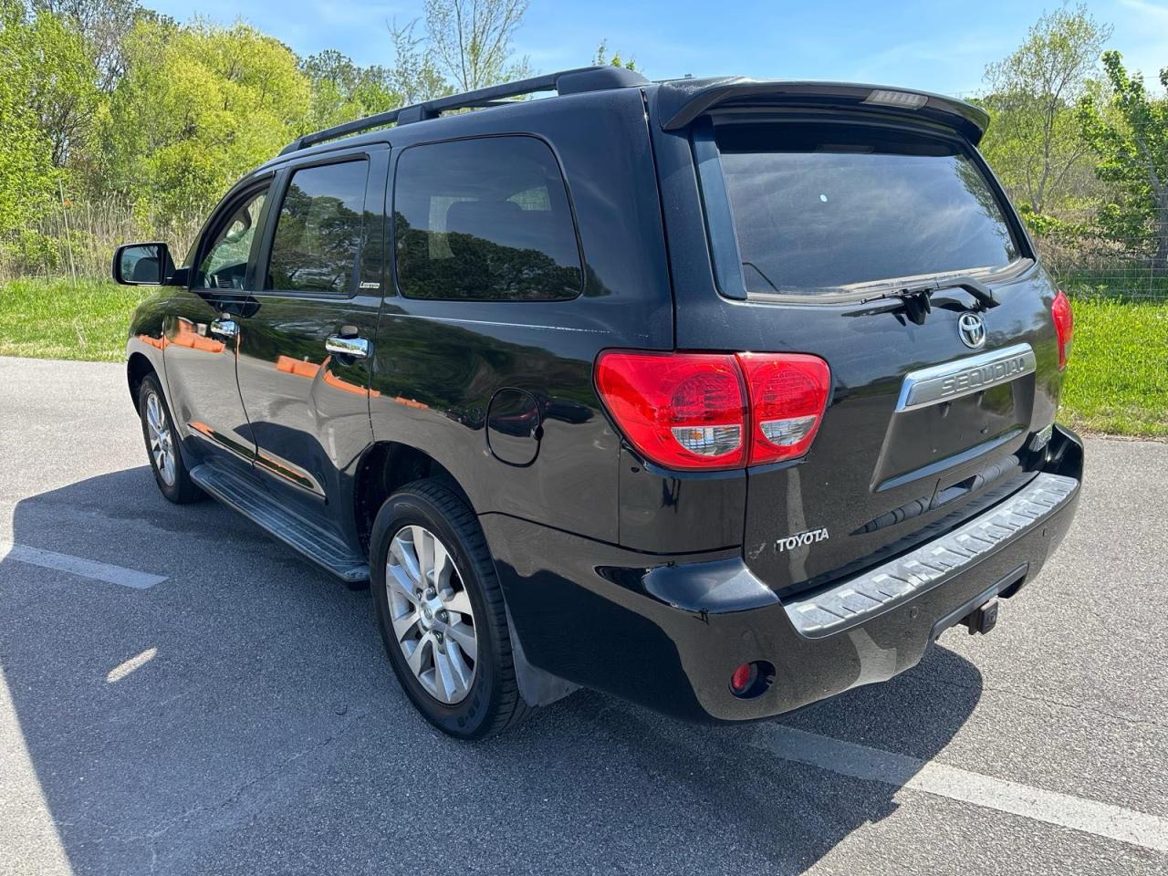 Toyota Sequoia Limited