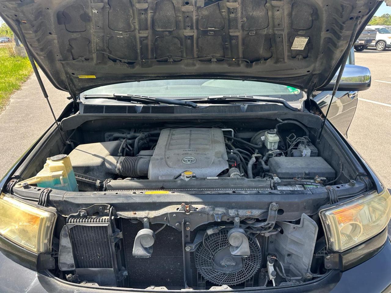 Toyota Sequoia Limited