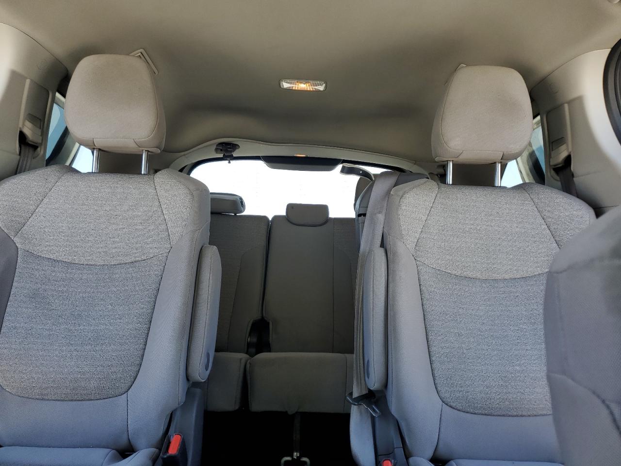 Toyota Sienna Le