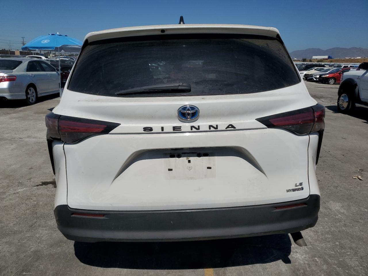 Toyota Sienna Le