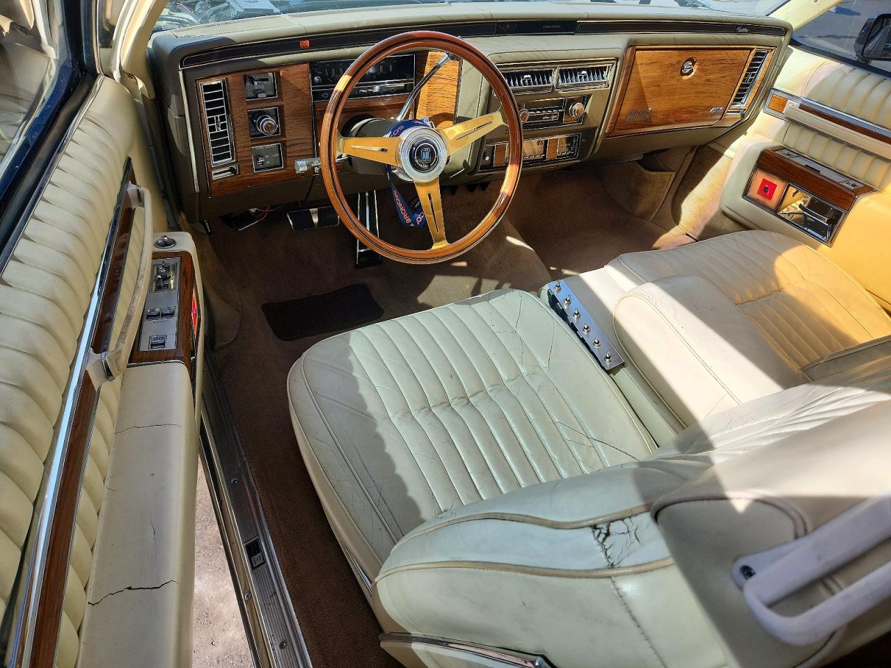 Cadillac DeVille