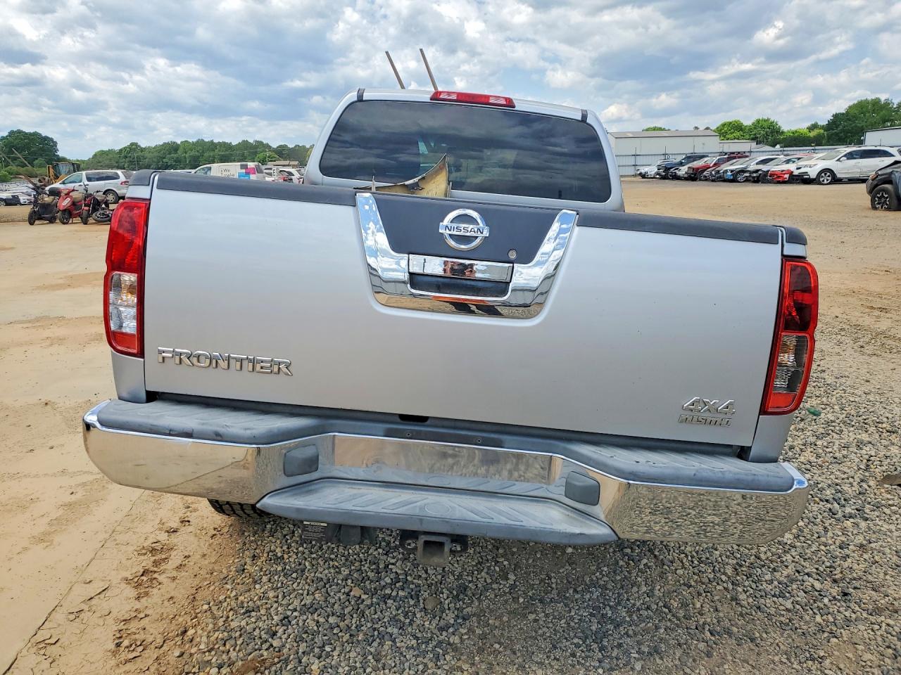 Nissan Frontier Se