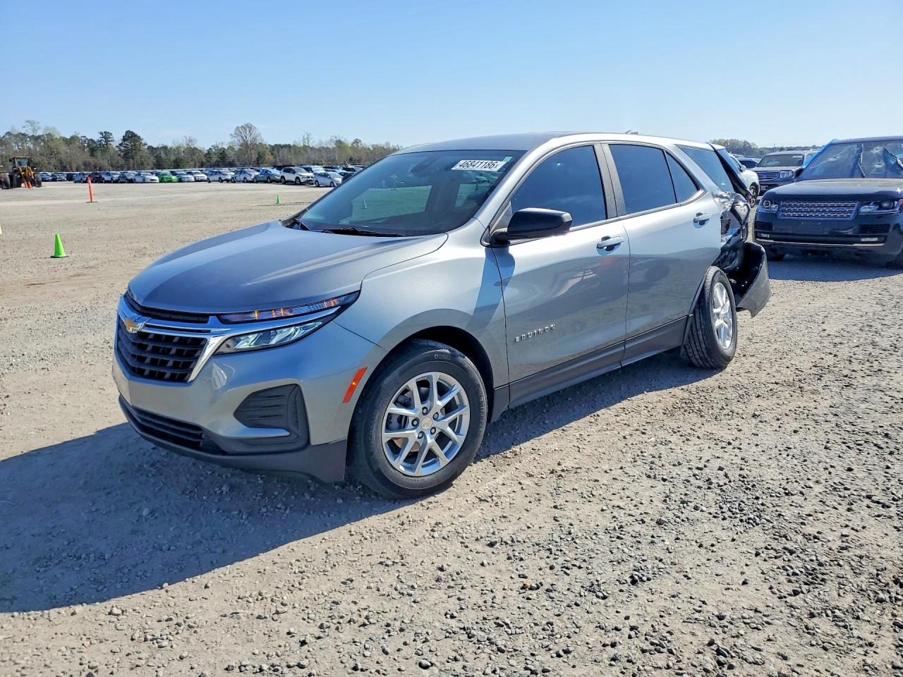 Salvage Chevrolet Equinox Image