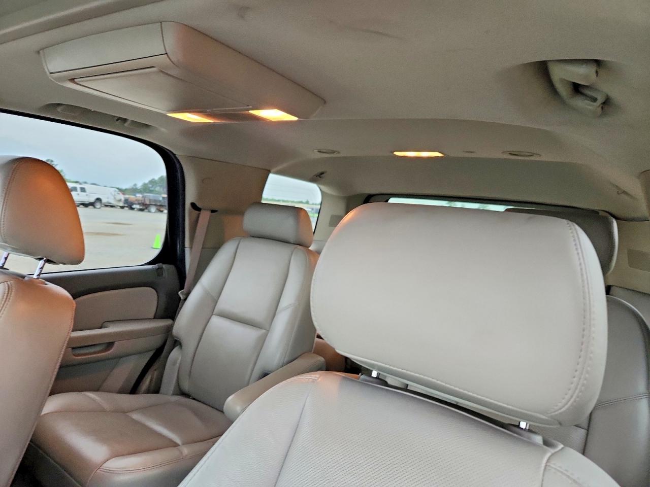 Chevrolet Tahoe C1500 Ltz
