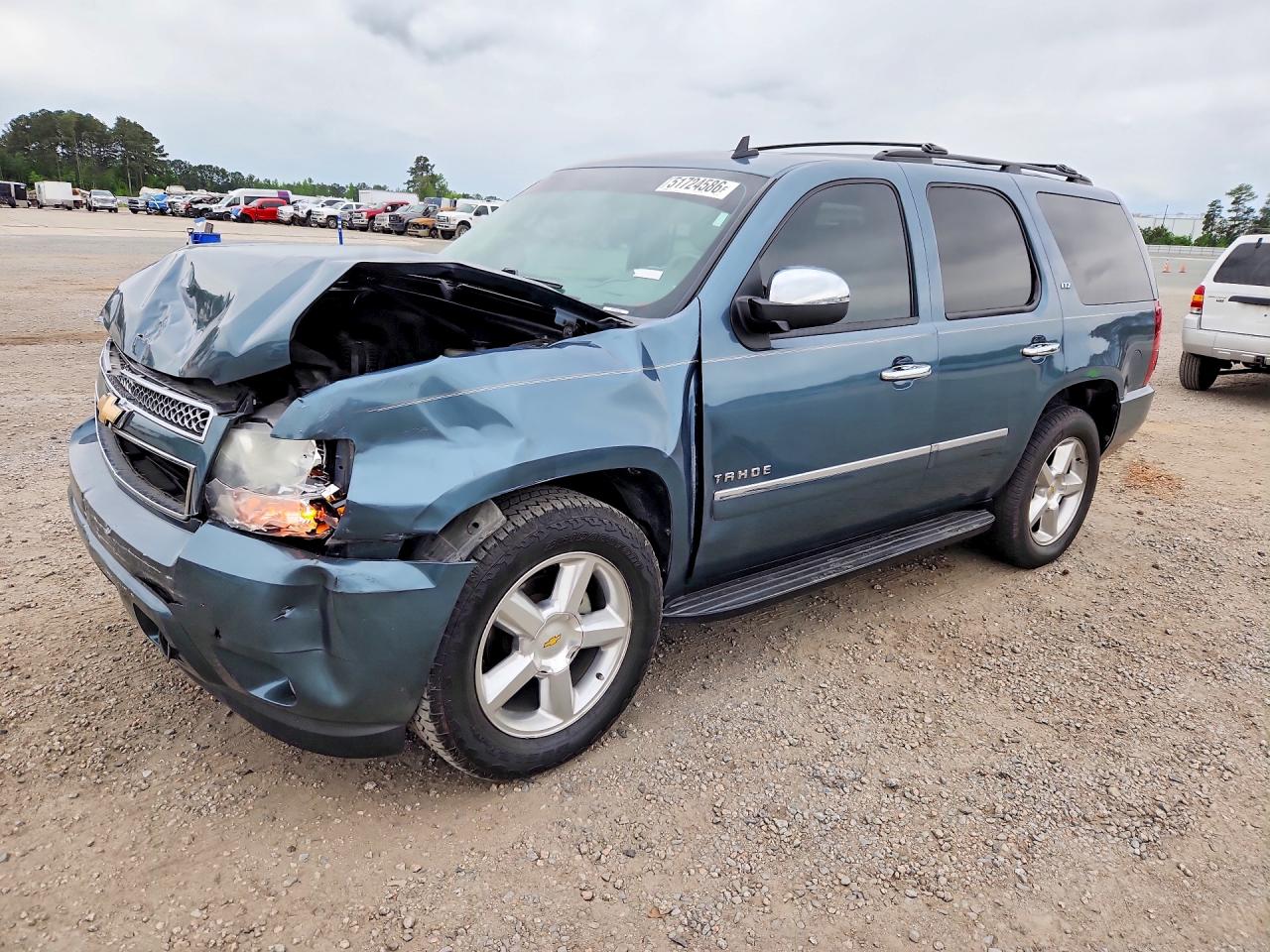 Salvage Chevrolet Tahoe Image