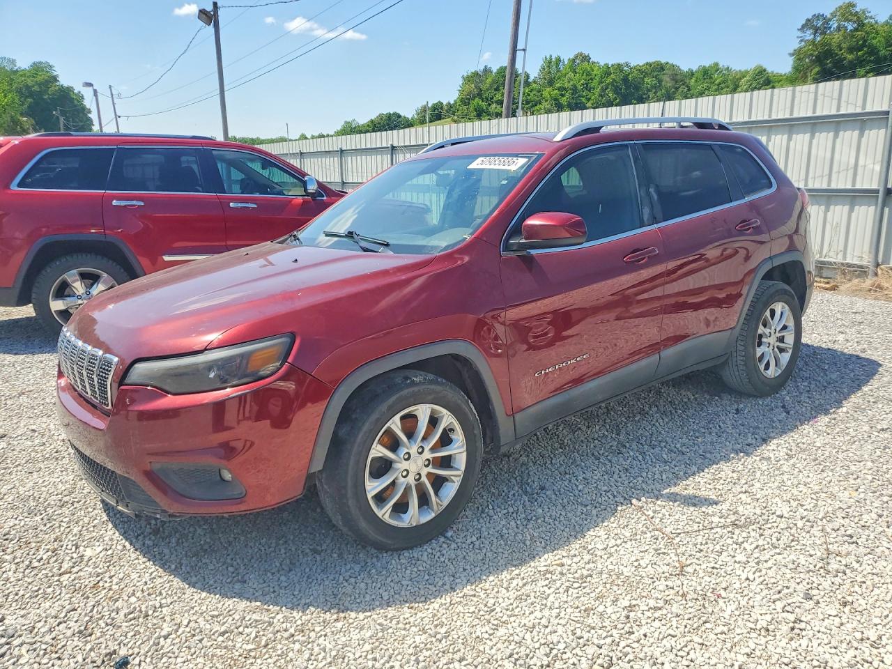 Salvage Jeep Cherokee Image