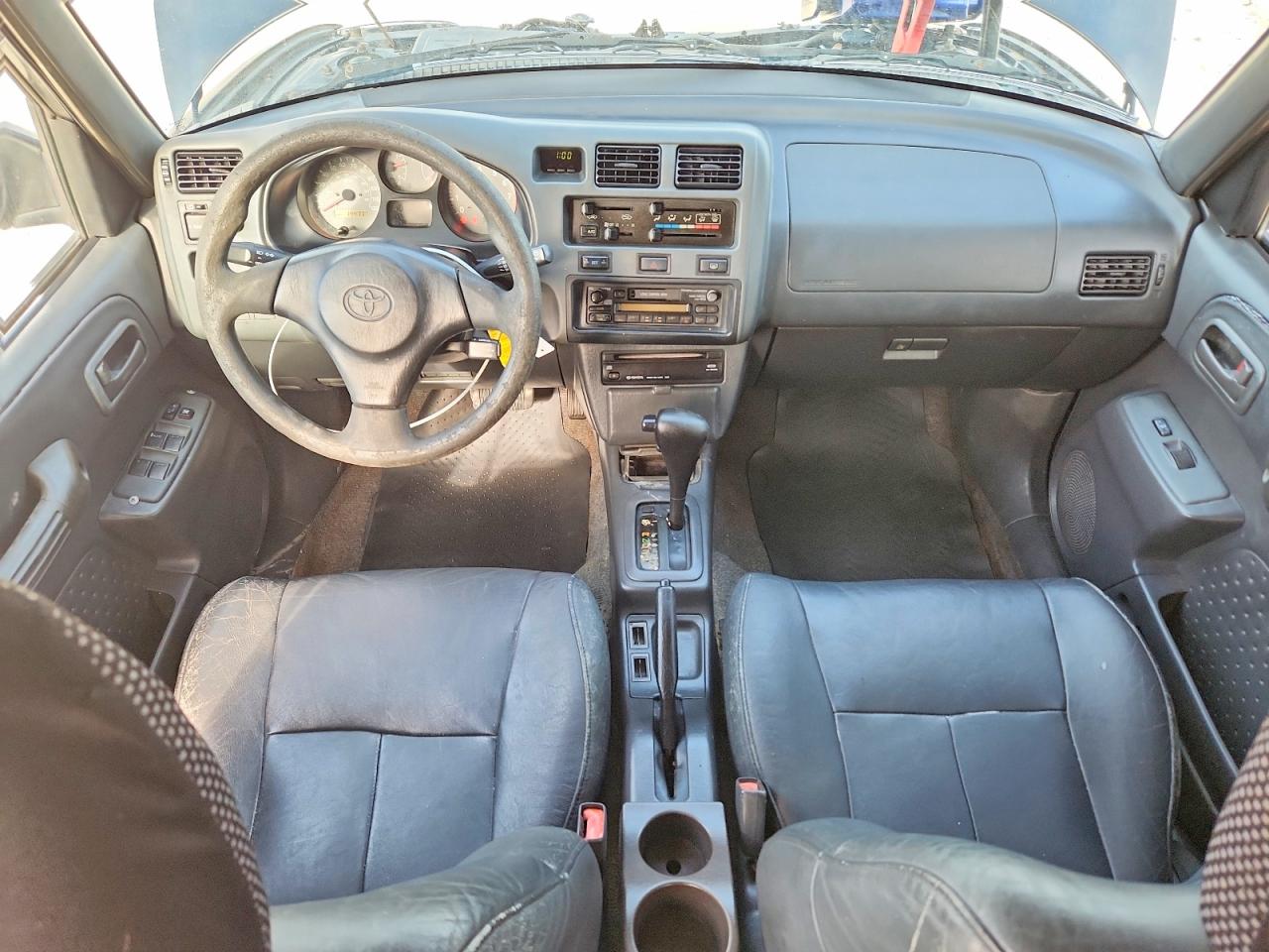 Toyota RAV4 Base
