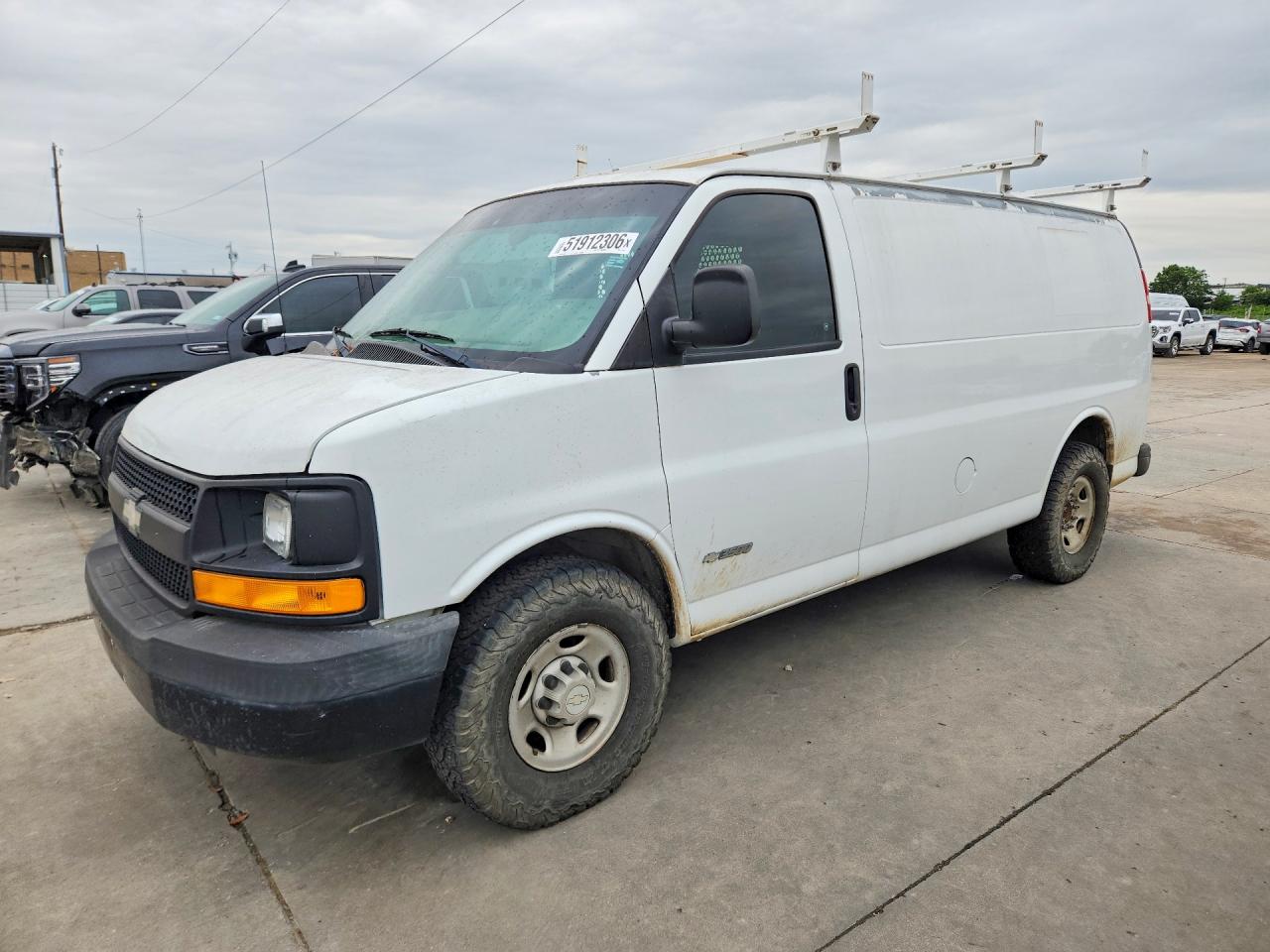 Salvage Chevrolet Express Image