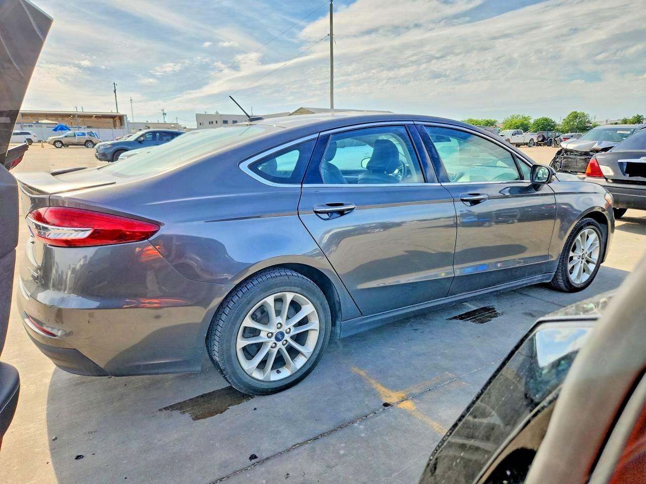 Ford Fusion Titanium