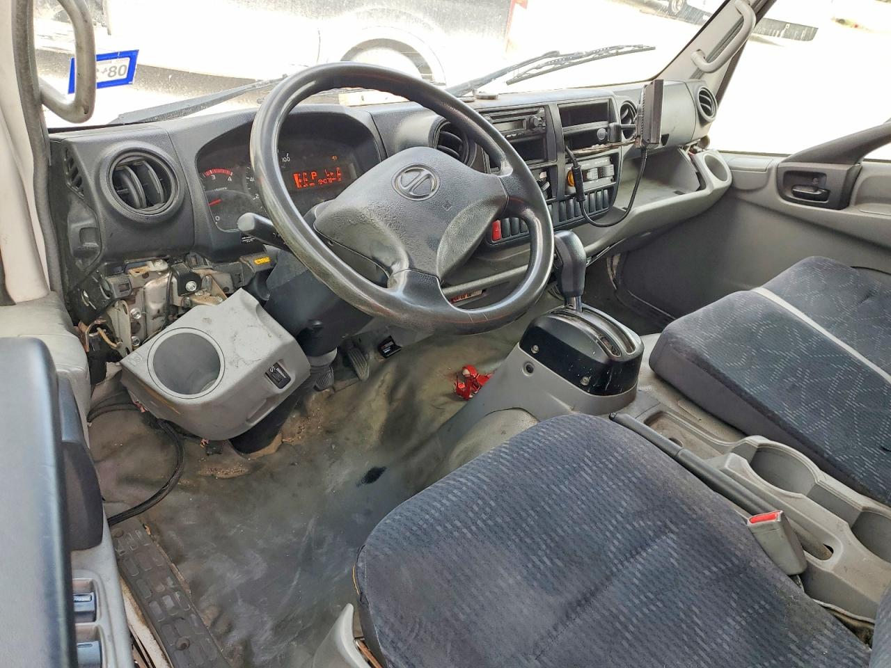 Hino 195