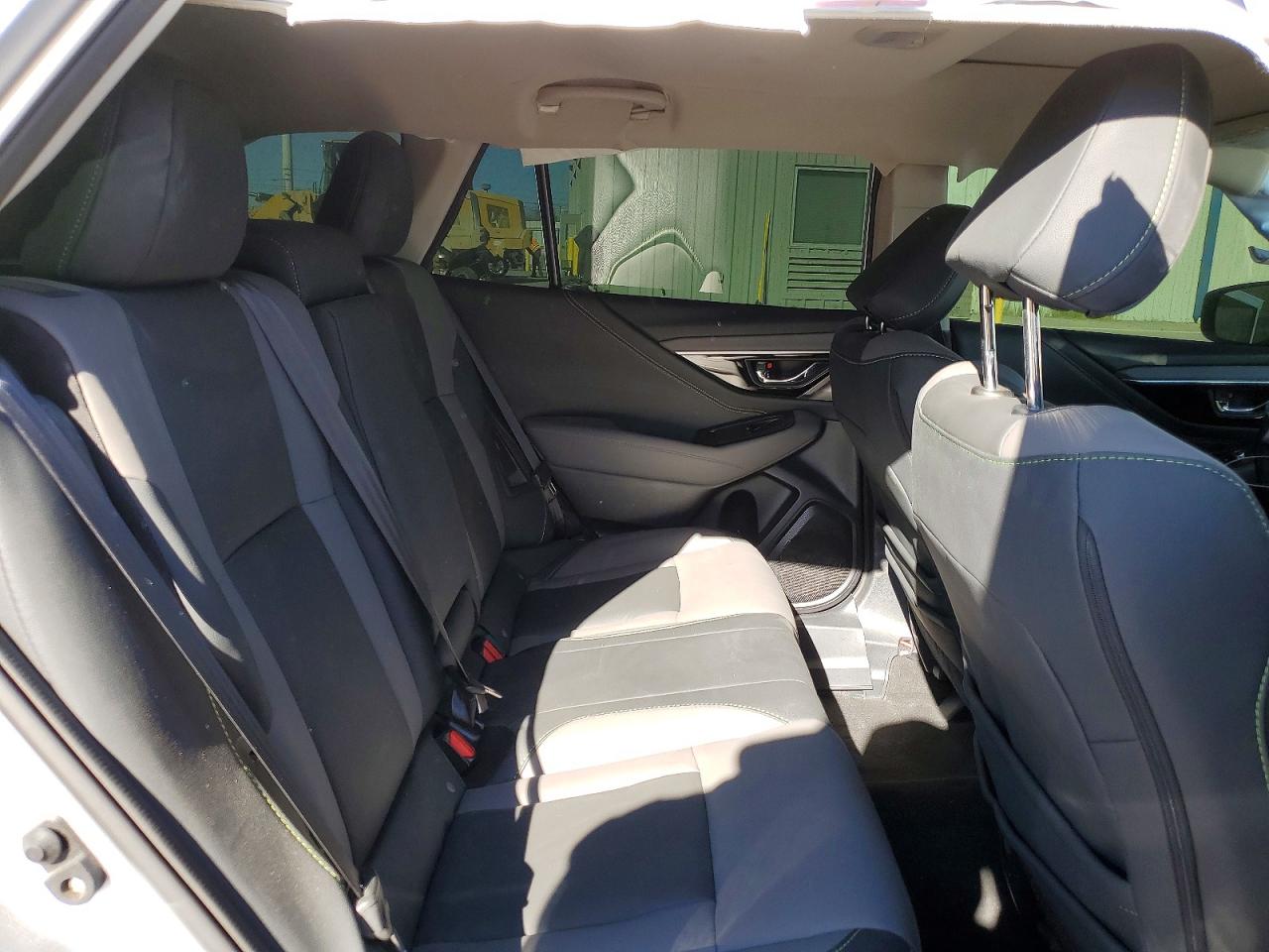 Subaru Outback Onyx Edition Xt