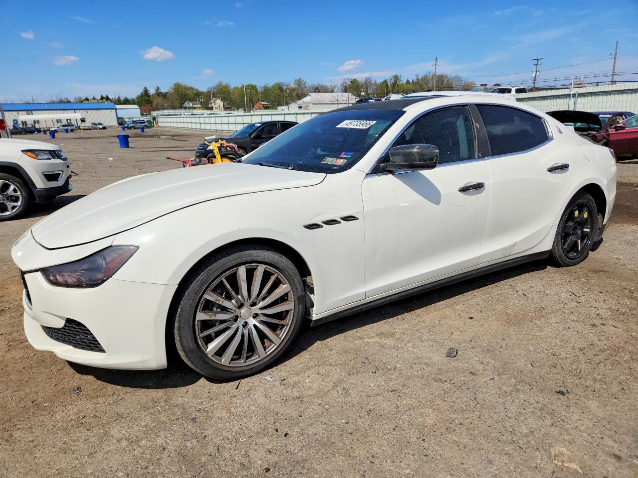 Salvage Maserati Ghibli Image