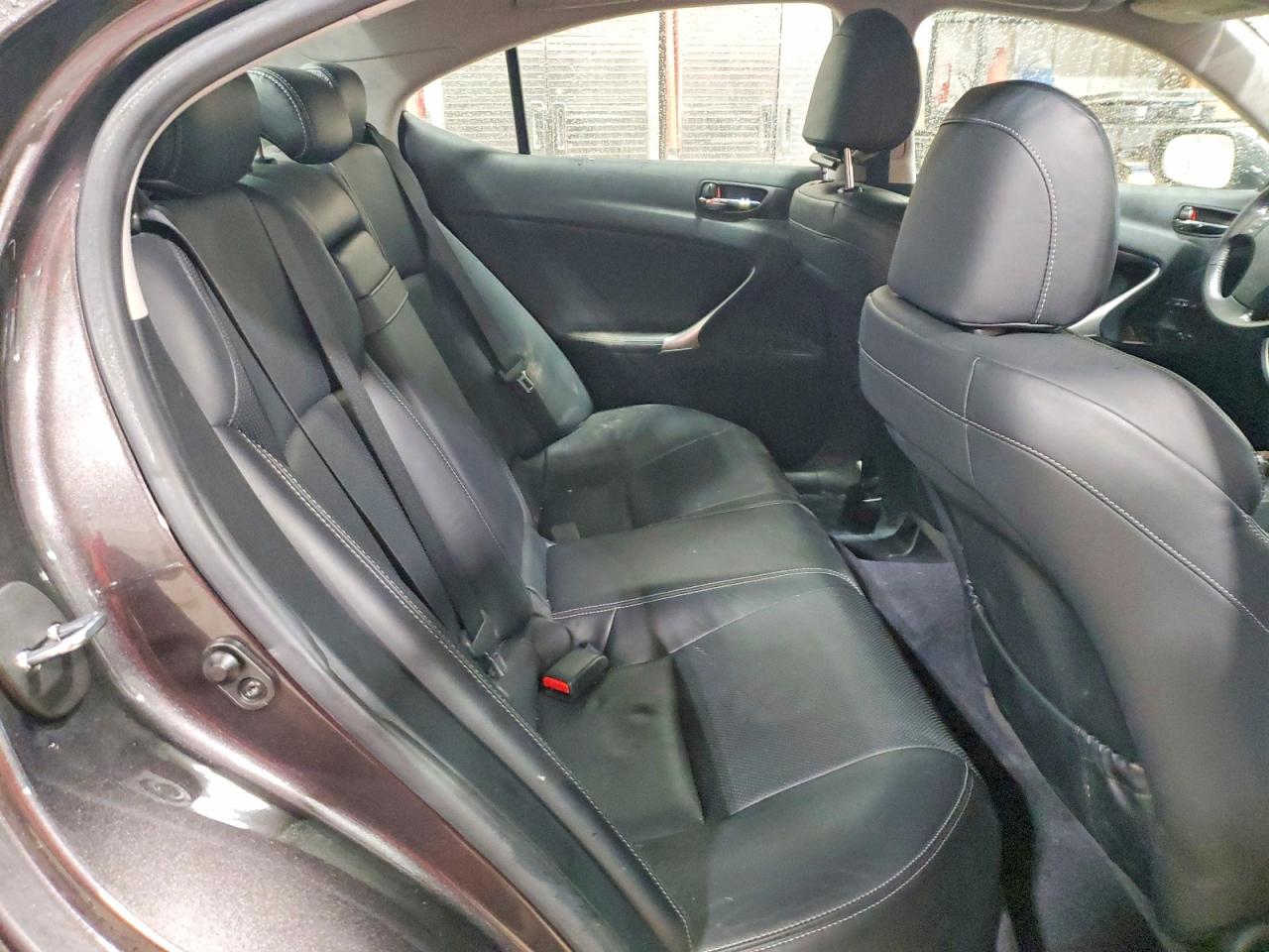 Lexus Is Base