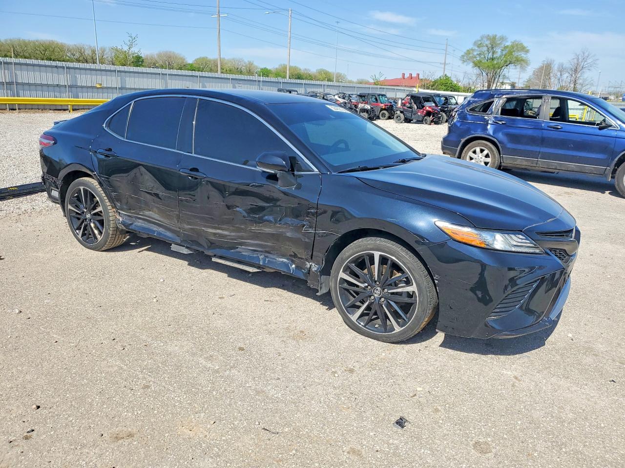 Toyota Camry Xse