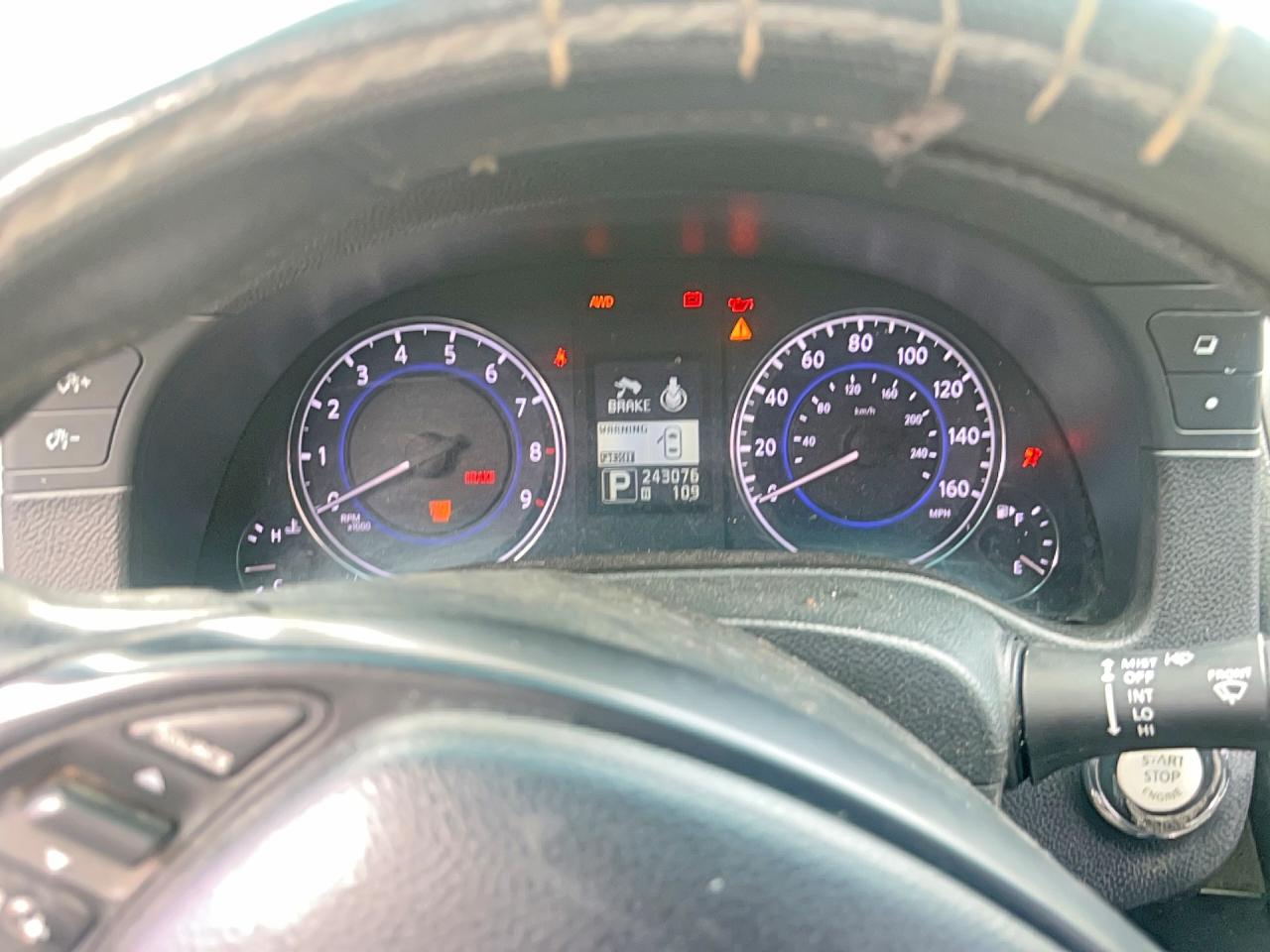 INFINITI G25 X