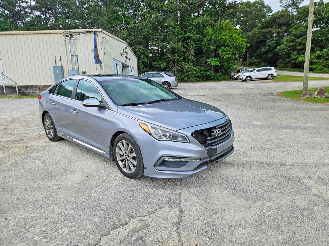 Salvage Hyundai SONATA Image